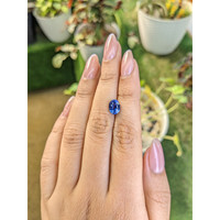 2.10 Ct. Blue Sapphire from Ceylon (Sri Lanka) Life Style