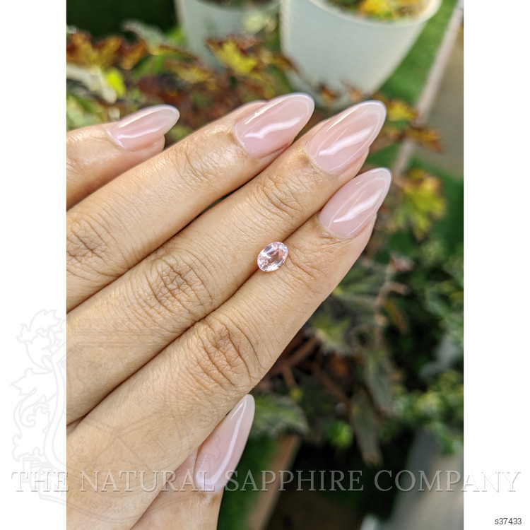 1.05 Ct. Padparadscha Sapphire from Ceylon (Sri Lanka)