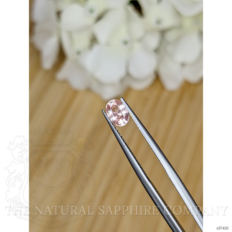 1.05 Ct. Padparadscha Sapphire from Ceylon (Sri Lanka)