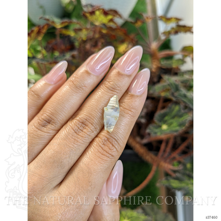 9.58 Ct. Greenish Blue Sapphire Crystal from Ceylon (Sri Lanka)