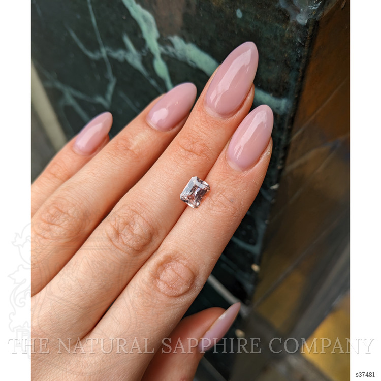 2.36 Ct. Pink Sapphire from Ceylon (Sri Lanka)