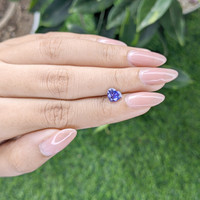 1.05 Ct. Purplish Blue Sapphire from Ceylon (Sri Lanka) Life Style