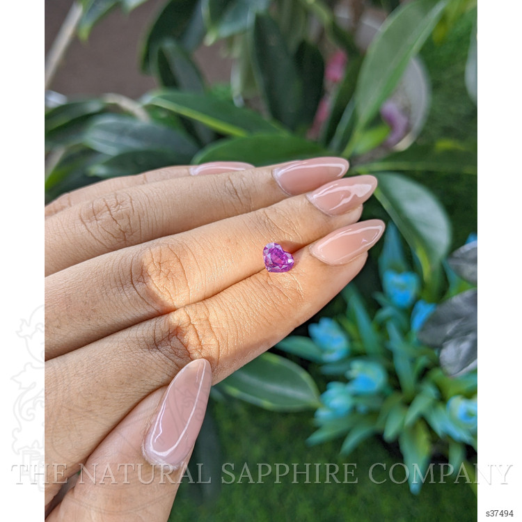 1.32 Ct. Purplish Pink Sapphire from Ceylon (Sri Lanka)