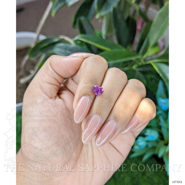 1.32 Ct. Purplish Pink Sapphire from Ceylon (Sri Lanka)