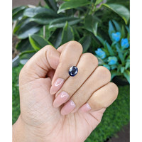 3.00 Ct. Blue Sapphire from Ceylon (Sri Lanka) Life Style