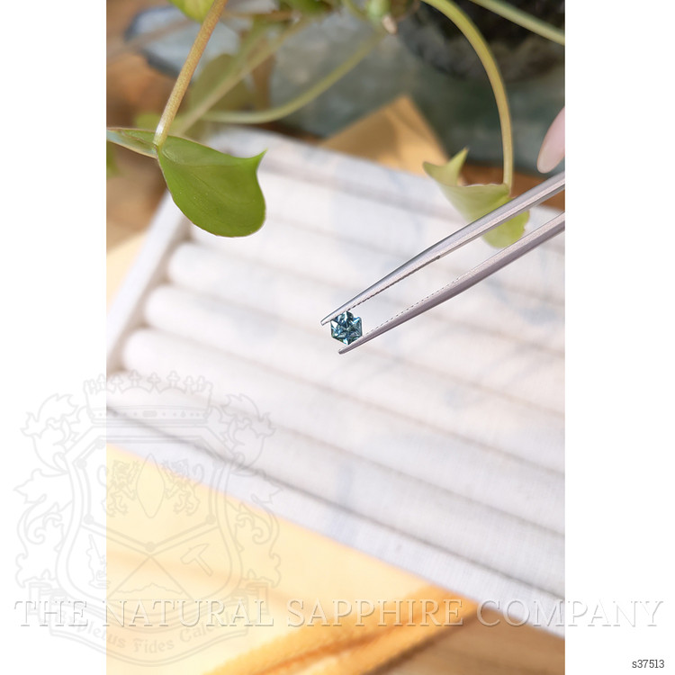 0.48 Ct. Bluish Green Sapphire from Montana