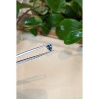 0.75 Ct. Greenish Blue Sapphire from Montana Life Style