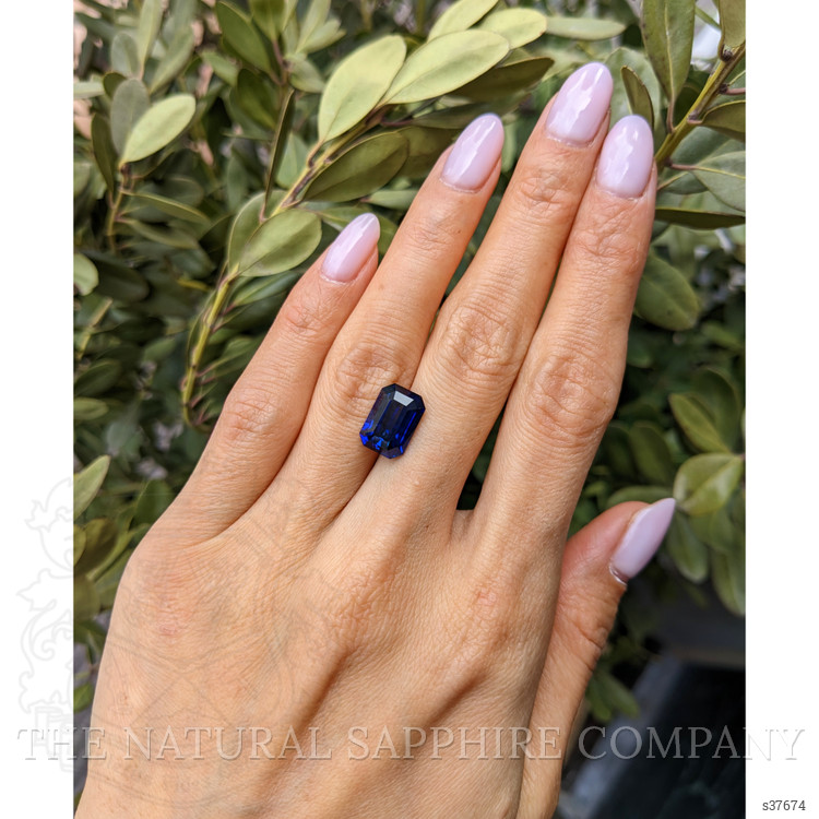 7.02 Ct. Blue Sapphire from Ceylon (Sri Lanka)