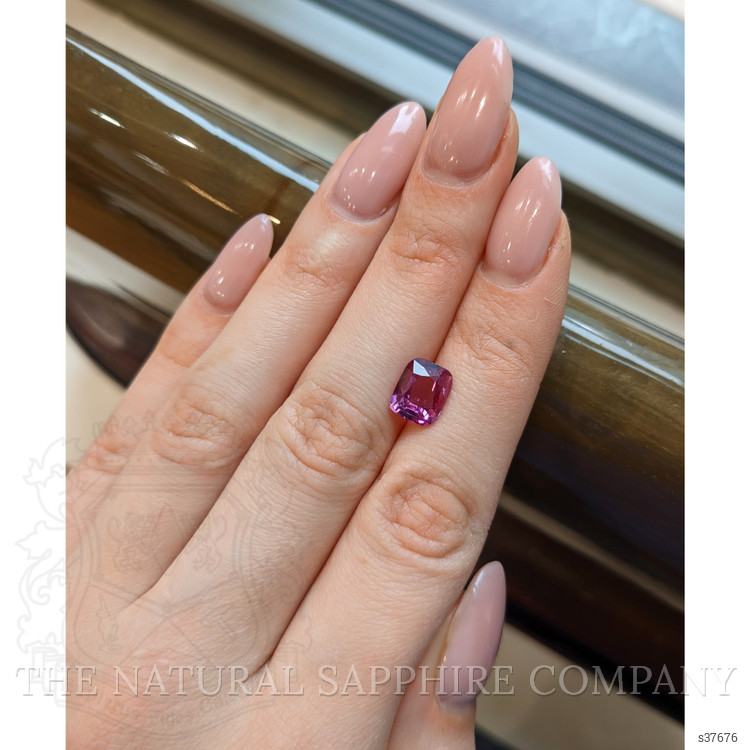 3.50 Ct. Pink Sapphire from Ceylon (Sri Lanka)