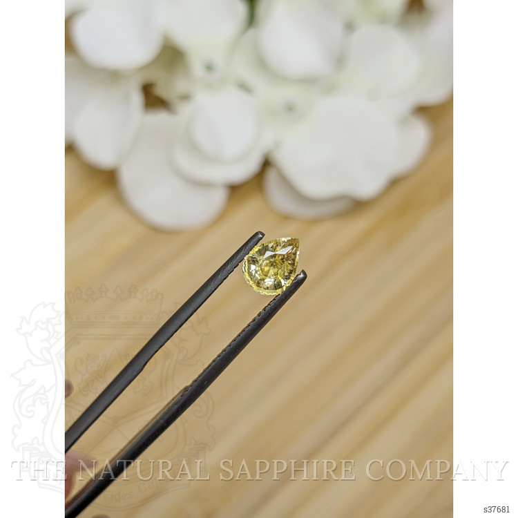 0.98 Ct. Yellow Sapphire from Ceylon (Sri Lanka)