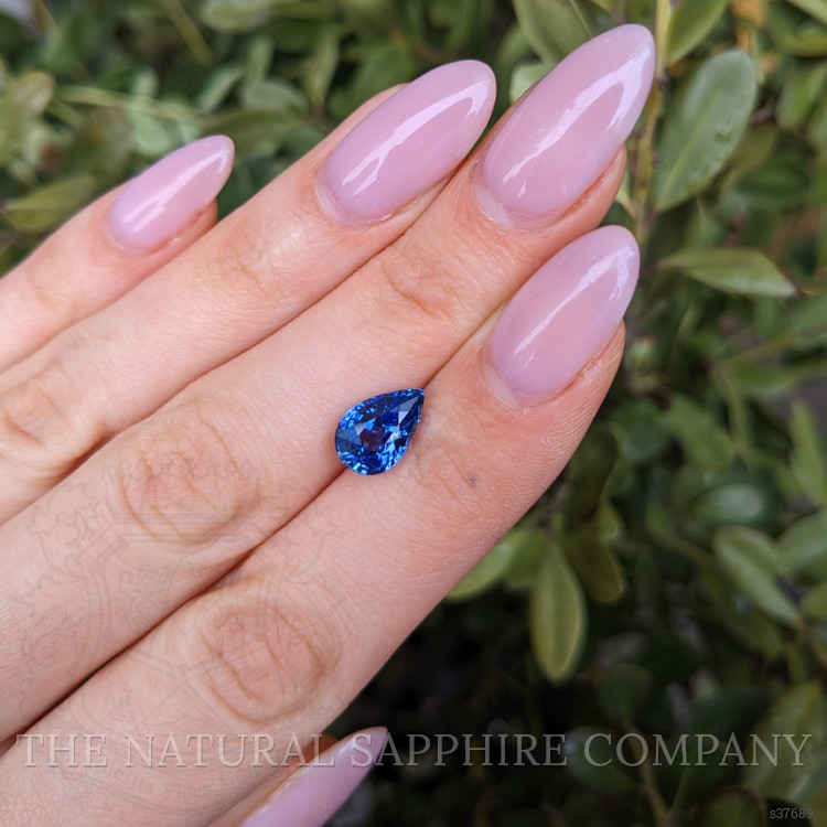 3.05 Ct. Blue Sapphire from Ceylon (Sri Lanka)