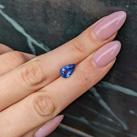 2.61 Ct. Blue Sapphire from Ceylon (Sri Lanka) Life Style