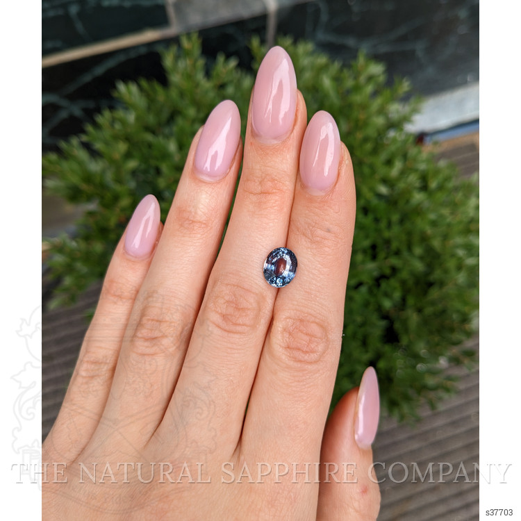 3.93 Ct. Bi Color Sapphire from Ceylon (Sri Lanka)