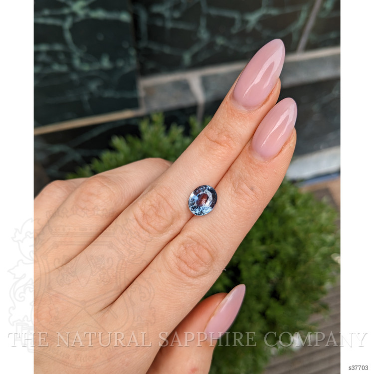 3.93 Ct. Bi Color Sapphire from Ceylon (Sri Lanka)