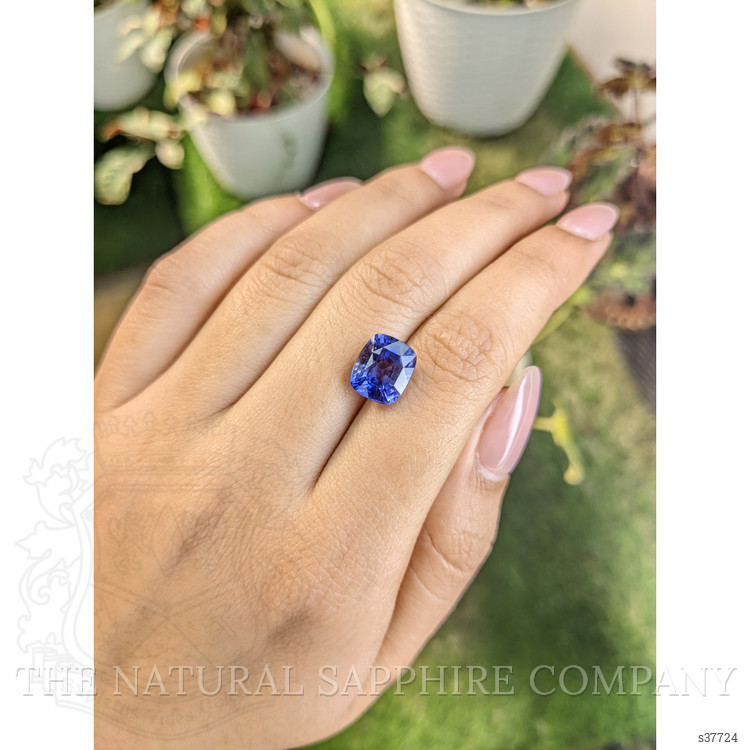 5.15 Ct. Violet Sapphire from Ceylon (Sri Lanka)