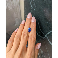 3.52 Ct. Blue Sapphire from Ceylon (Sri Lanka) Life Style
