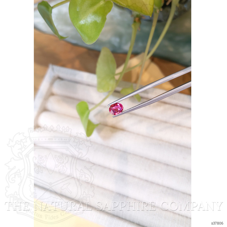 1.12 Ct. Reddish Pink Sapphire from Ceylon (Sri Lanka)