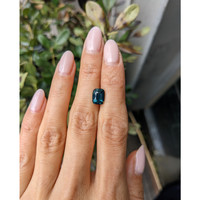 3.00 Ct. Green Sapphire from Madagascar Life Style