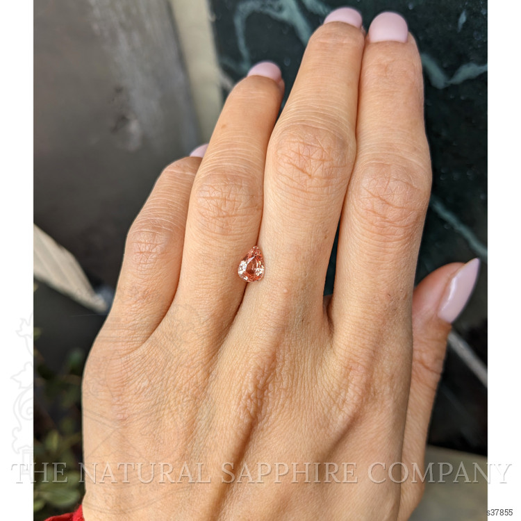 0.99 Ct. Padparadscha Sapphire from Ceylon (Sri Lanka)