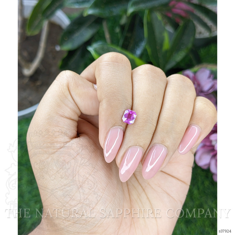 1.06 Ct. Purplish Pink Sapphire from Ceylon (Sri Lanka)