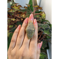 105.03 Ct. Grey Sapphire Crystal from Ceylon (Sri Lanka) Life Style