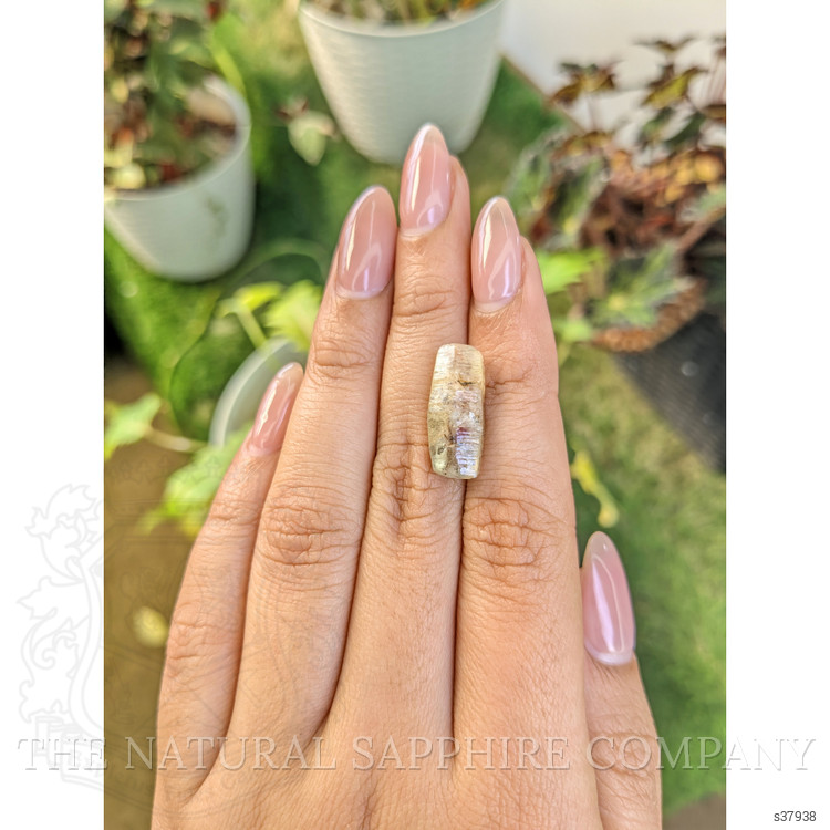 11.72 Ct. Yellow Sapphire Crystal from Ceylon (Sri Lanka)