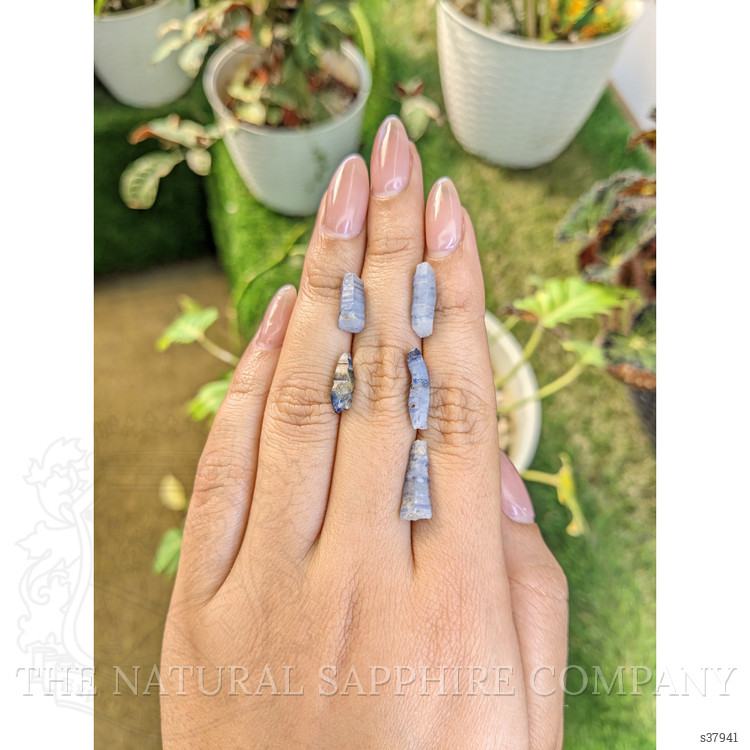 15.41 Ct. Blue Sapphire Crystal from Ceylon (Sri Lanka)