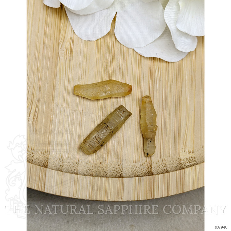 25.33 Ct. Yellow Sapphire Crystal from Ceylon (Sri Lanka)