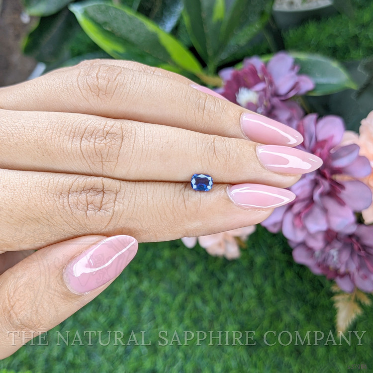 0.50 Ct. Color Change Sapphire from Ceylon (Sri Lanka)