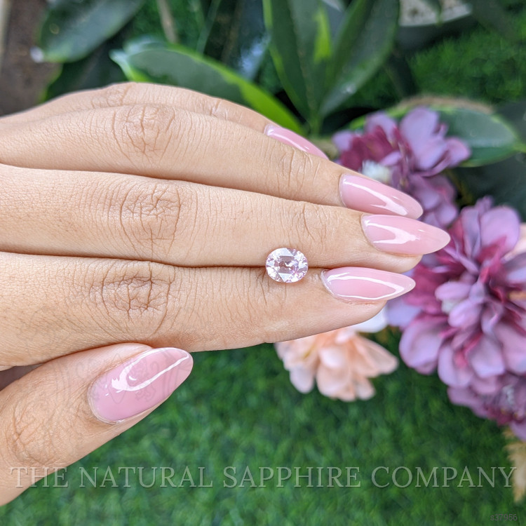 1.58 Ct. Pink Sapphire from Ceylon (Sri Lanka)