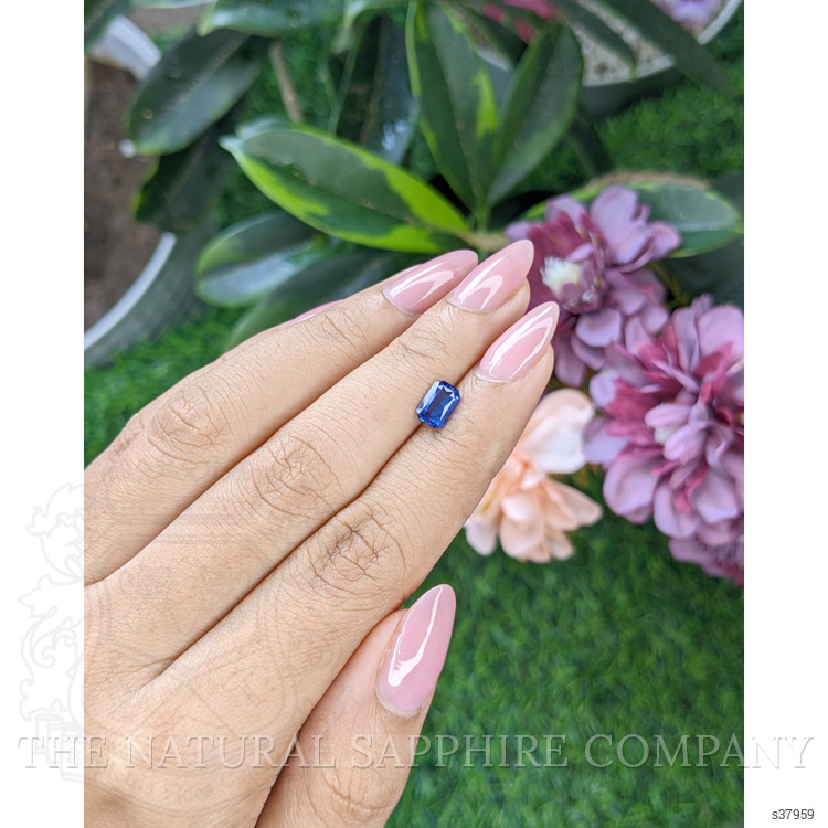 1.01 Ct. Blue Sapphire from Ceylon (Sri Lanka)