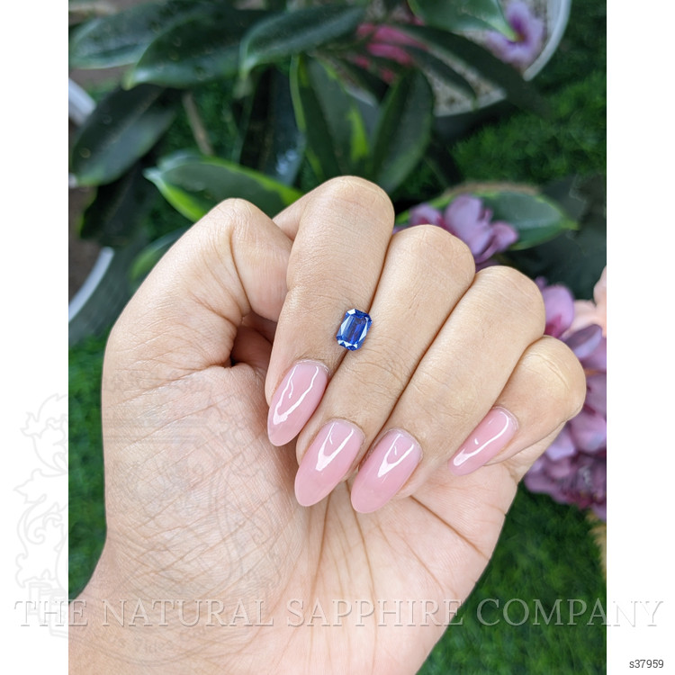 1.01 Ct. Blue Sapphire from Ceylon (Sri Lanka)