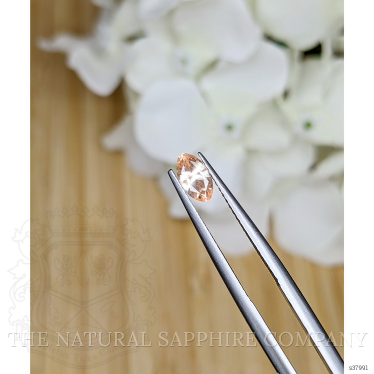 0.73 Ct. Padparadscha Sapphire from Ceylon (Sri Lanka)