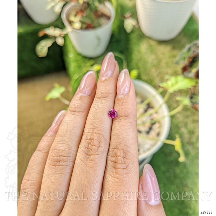 0.62 Ct. Purplish Pink Sapphire from Ceylon (Sri Lanka)
