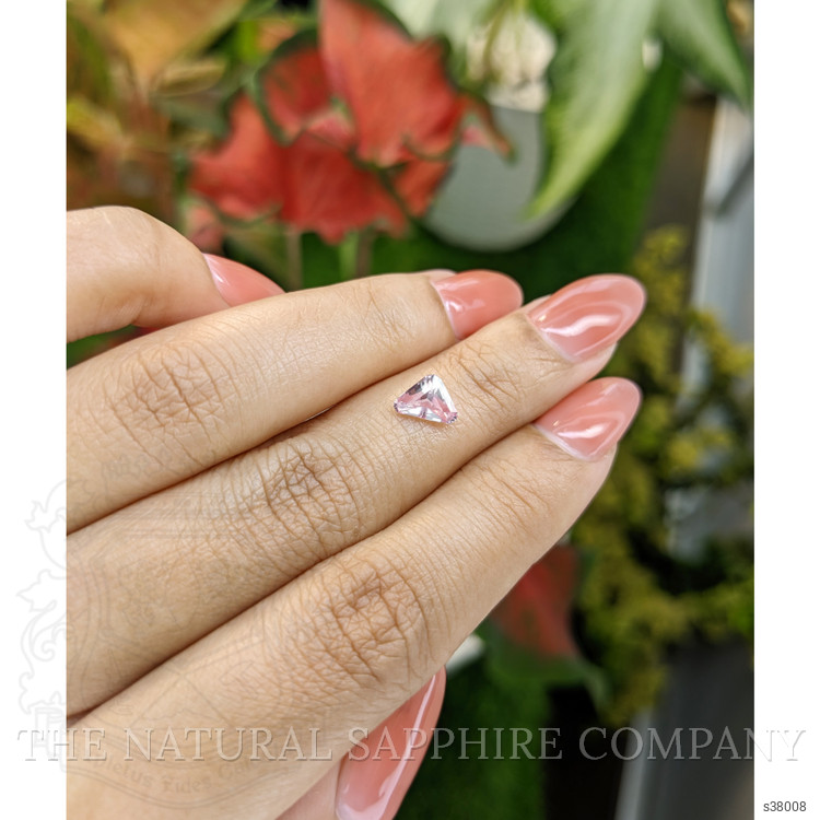 0.98 Ct. Peach Sapphire from Ceylon (Sri Lanka)
