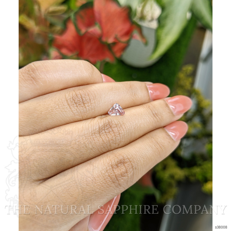 0.98 Ct. Peach Sapphire from Ceylon (Sri Lanka)