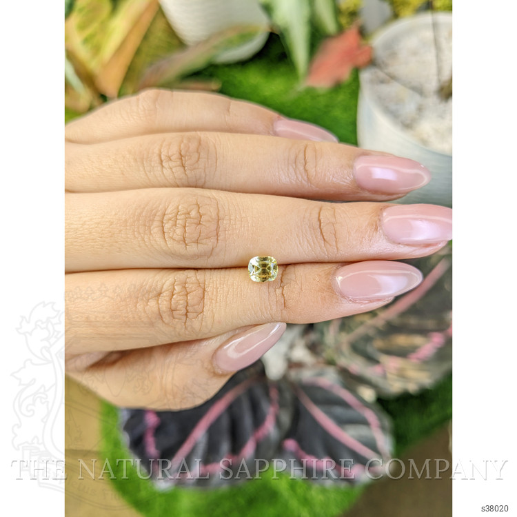 1.31 Ct. Yellow Sapphire from Ceylon (Sri Lanka)
