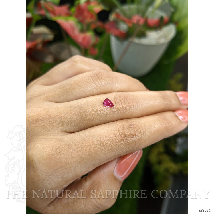 0.59 Ct. Pink Sapphire from Ceylon (Sri Lanka)