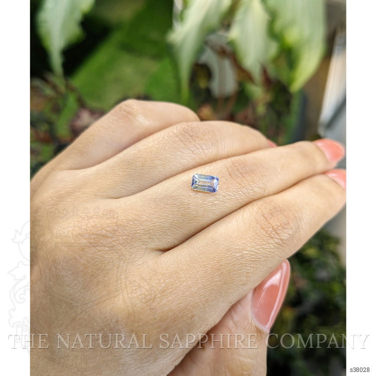 1.06 Ct. Bi Color Sapphire from Ceylon (Sri Lanka)