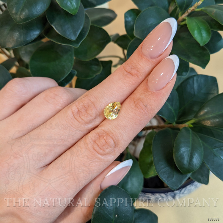 3.49 Ct. Yellow Sapphire from Ceylon (Sri Lanka)