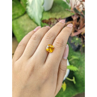 3.89 Ct. Yellowish Orange Sapphire from Ceylon (Sri Lanka) Life Style
