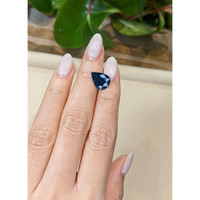 5.15 Ct. Blue Sapphire from Ceylon (Sri Lanka) Life Style