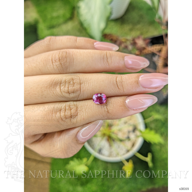 1.79 Ct. Pink Sapphire from Ceylon (Sri Lanka)
