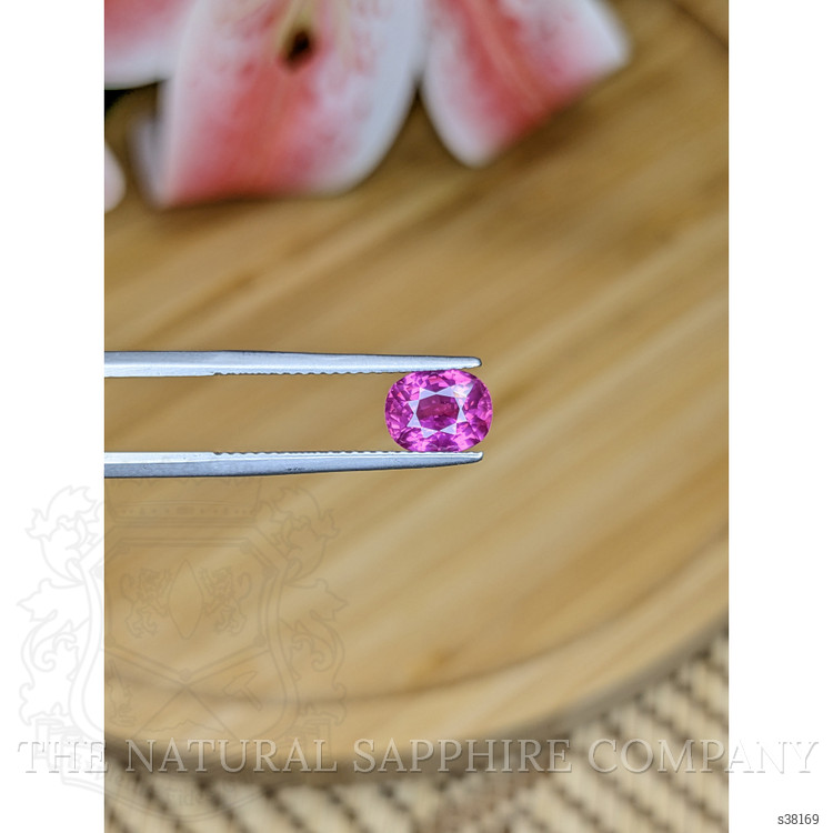 1.79 Ct. Pink Sapphire from Ceylon (Sri Lanka)