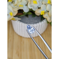 2.71 Ct. Blue Sapphire from Ceylon (Sri Lanka) Life Style