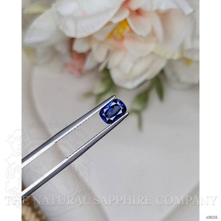 1.03 Ct. Blue Sapphire from Ceylon (Sri Lanka)