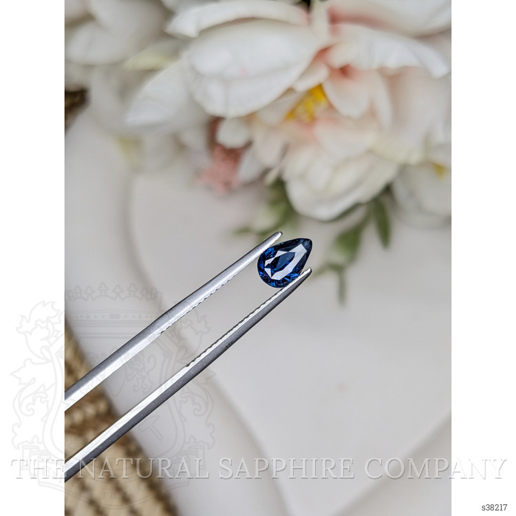 1.08 Ct. Blue Sapphire from Ceylon (Sri Lanka)