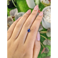 1.04 Ct. Blue Sapphire from Ceylon (Sri Lanka) Life Style