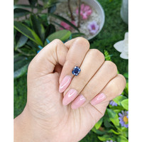 2.04 Ct. Blue Sapphire from Tanzania Life Style