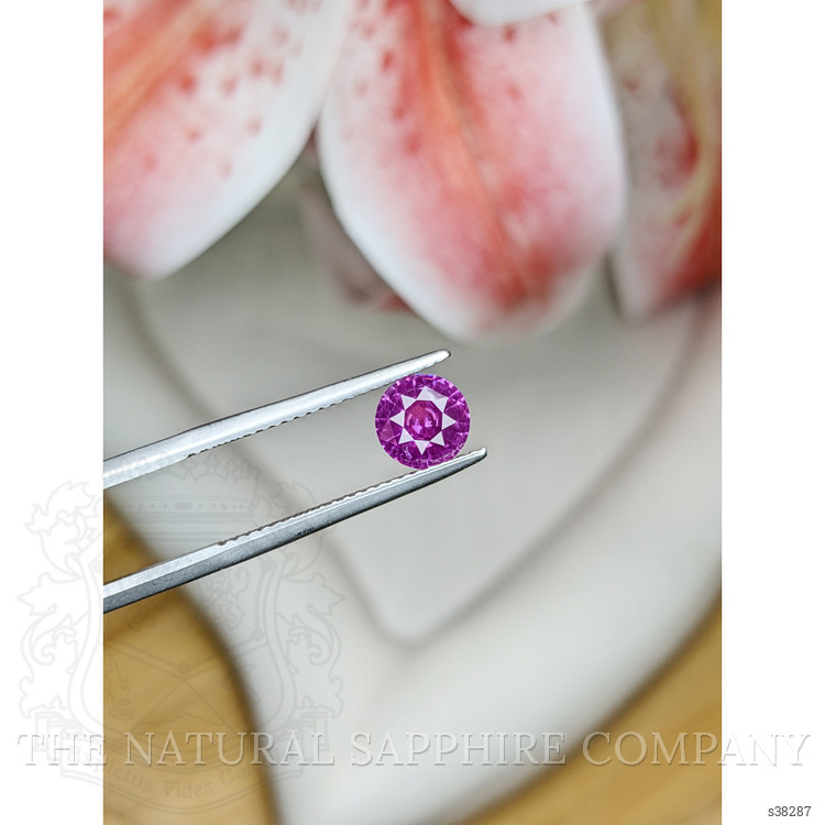 1.23 Ct. Purplish Pink Sapphire from Ceylon (Sri Lanka)